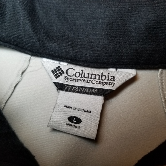 Columbia Titanium White Ivory SoftShell Jacket - Picture 3 of 7